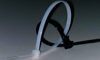 Стяжка кабельная (хомут)  100 x 2,5 мм черная (уп.=100шт) 3М™